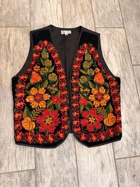 Vintage Guatemalan Embroidered Floral Vest